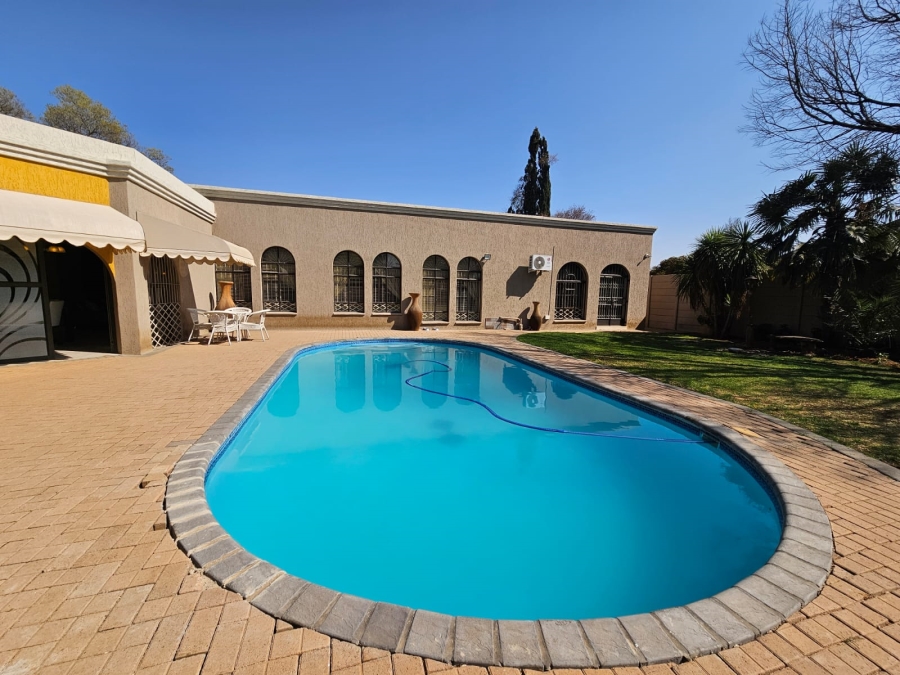 4 Bedroom Property for Sale in Jim Fouchepark Free State